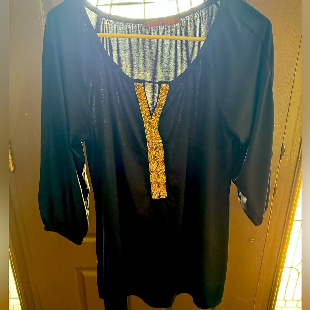 3/4 length black top